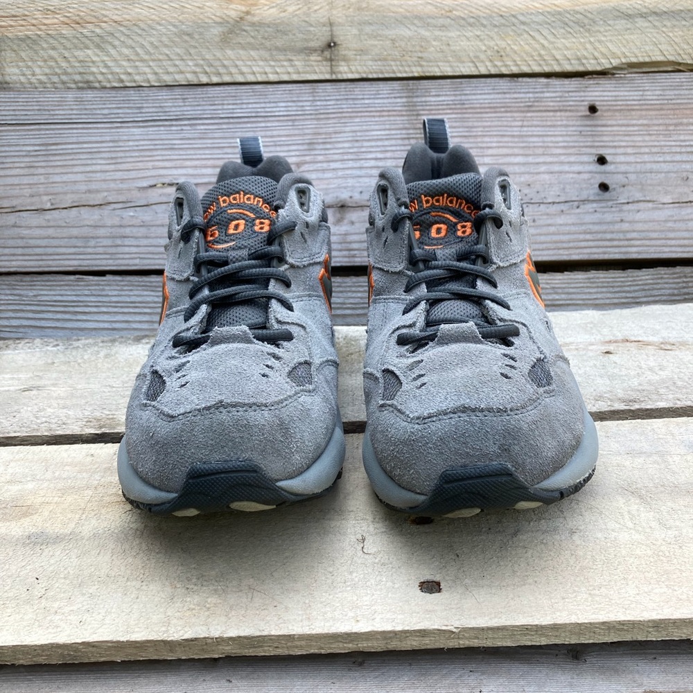 New Balance 608 Mens Suede Hiking/Walking Shoes - Picture 2 of 9